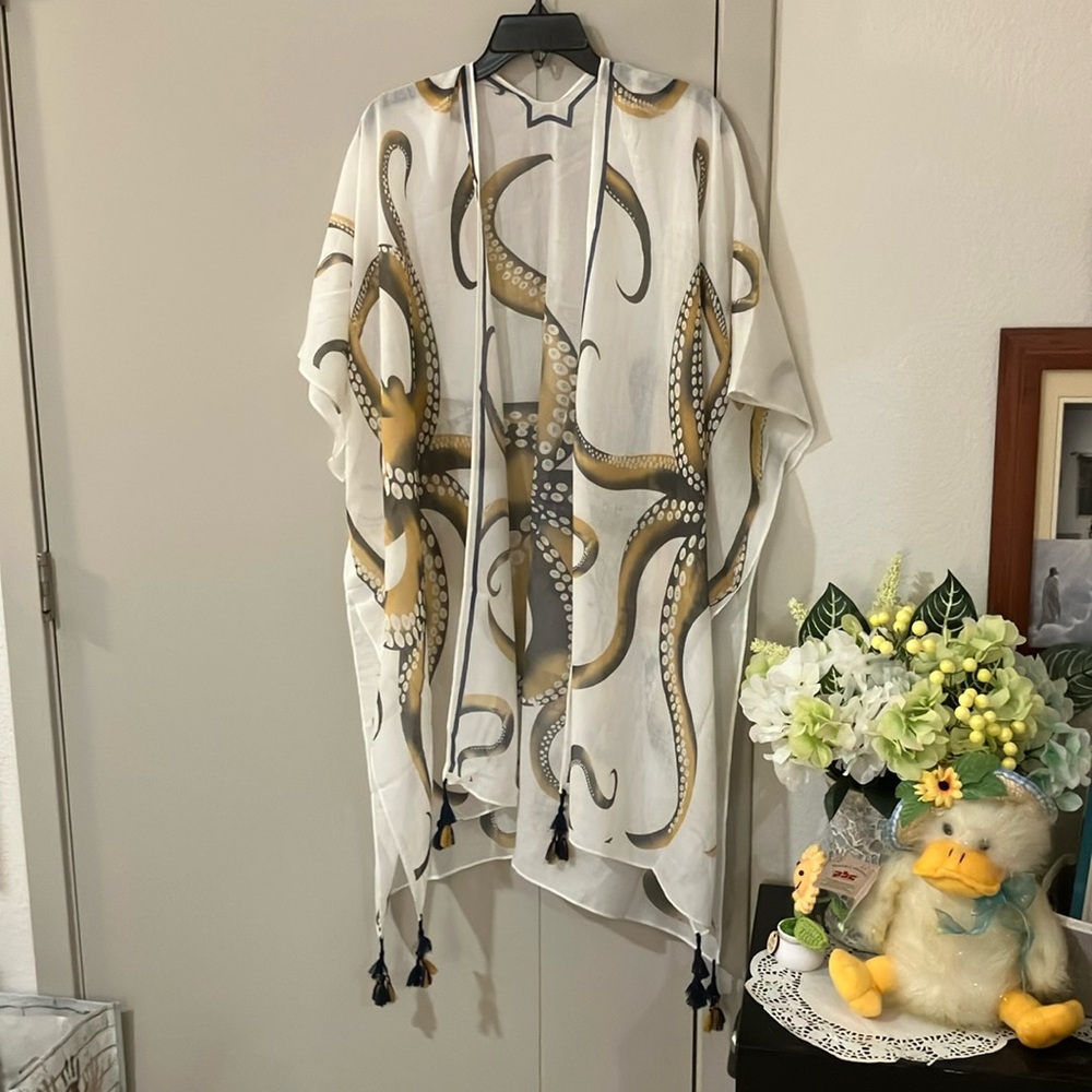 NWOT Swim Coverup With Octopus Design OS